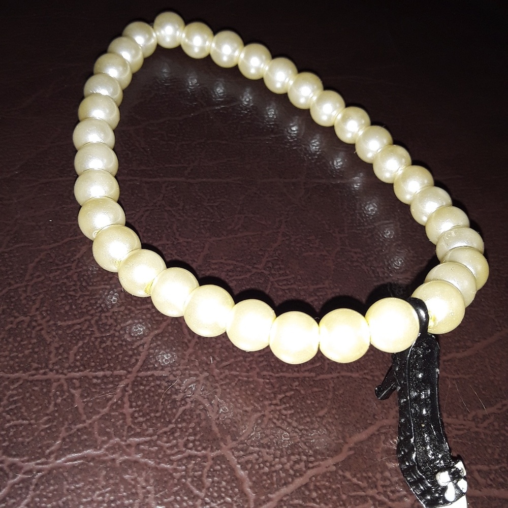 3/$10 😎 6/$15 Handmade Beaded Bracelet